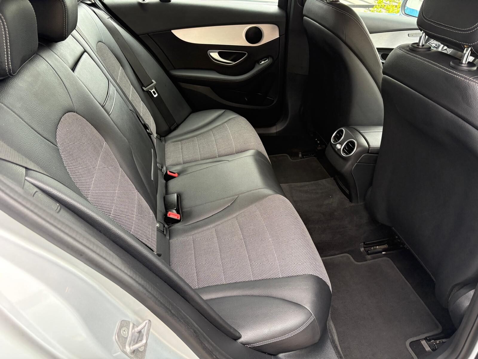 MERCEDES-BENZ Clase C C 220d 4Matic -G-Tronic 194