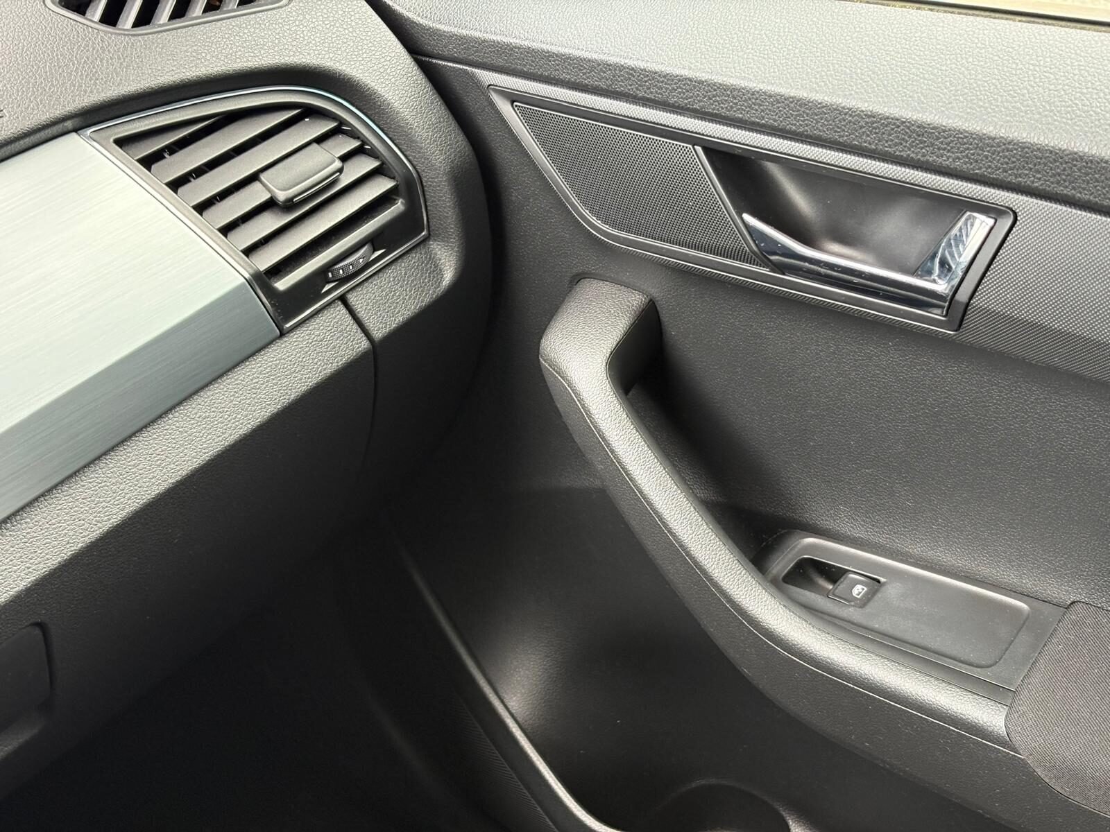SKODA FABIA 1.0 MPI Ambition 75