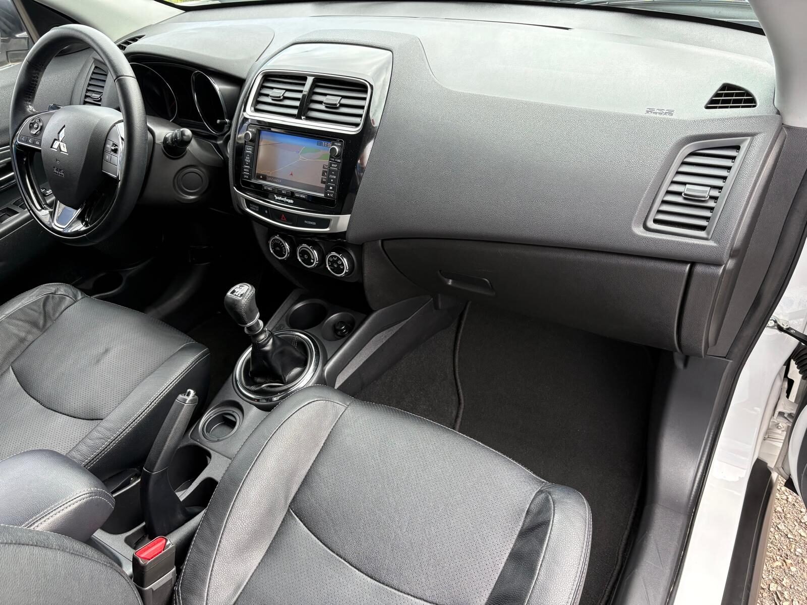MITSUBISHI ASX 160 DI-D Kaiteki 114