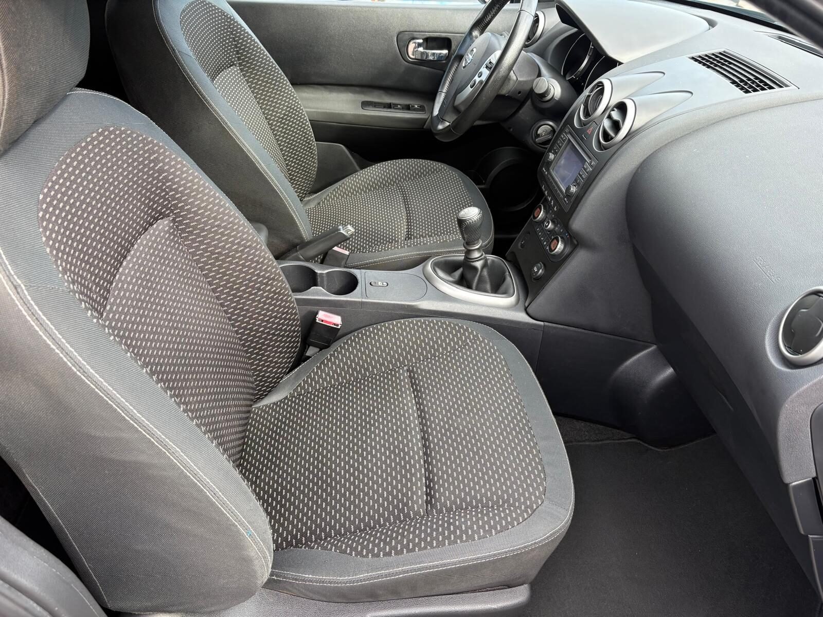 NISSAN QASHQAI +2 1.5dCi Tekna Sport 18" 104