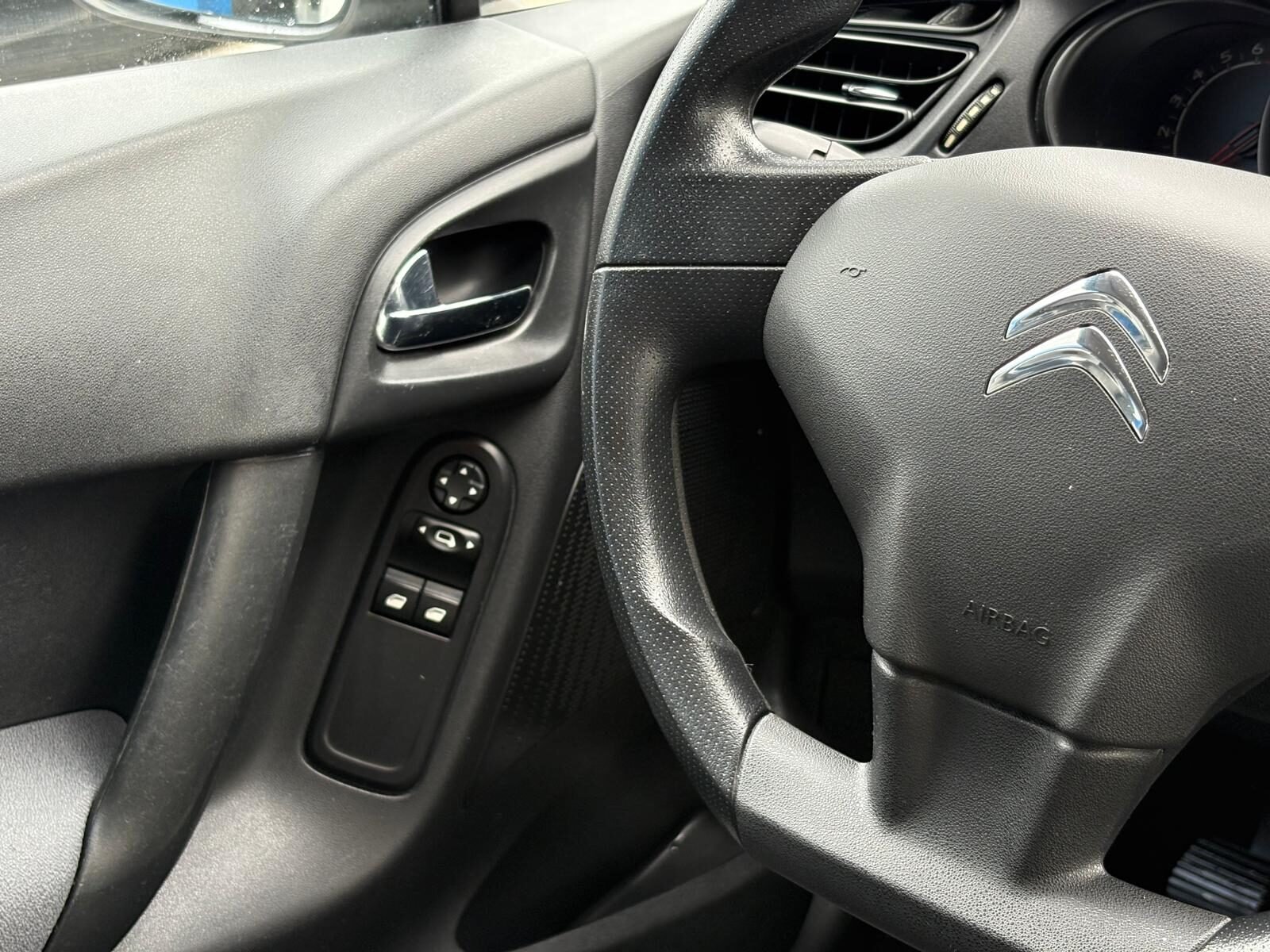 CITROEN C3 1.1 I Attraction 60