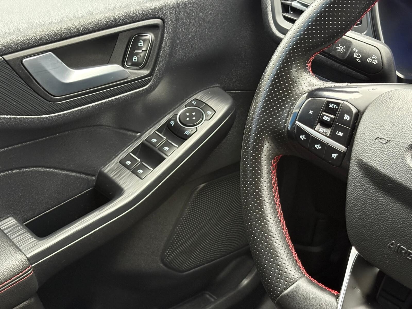 FORD Kuga 1.5 Ecoblue 4x2 ST-Line 120