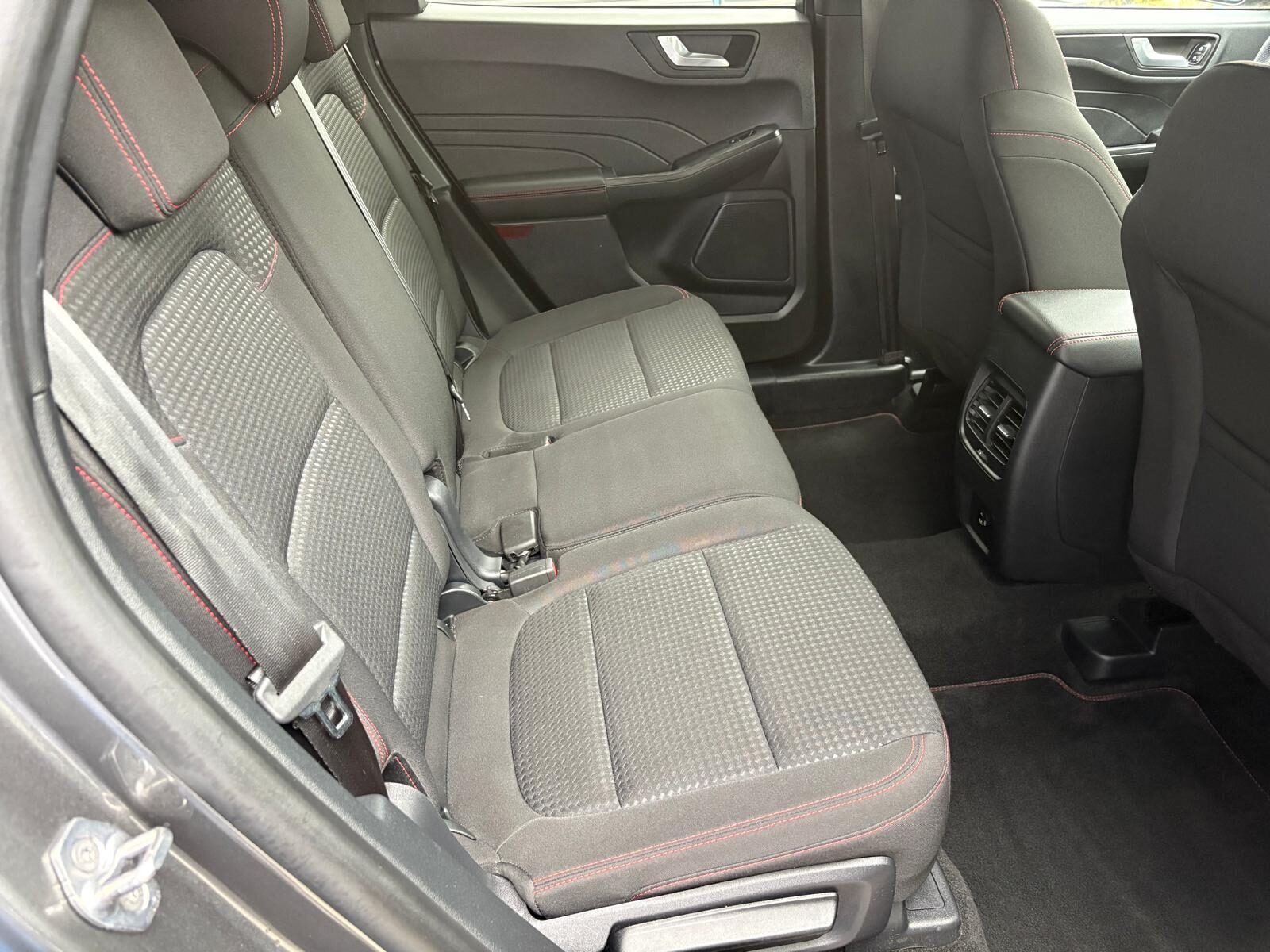 FORD Kuga 1.5 Ecoblue 4x2 ST-Line 120