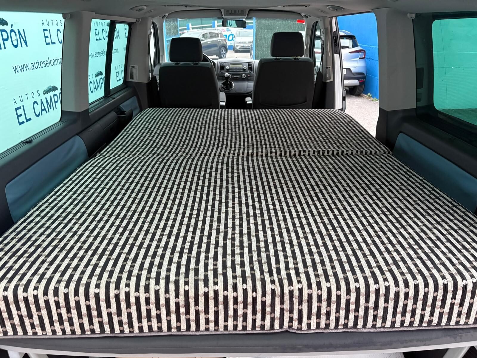 VOLKSWAGEN Multivan 2.5 TDI Atlantis 130