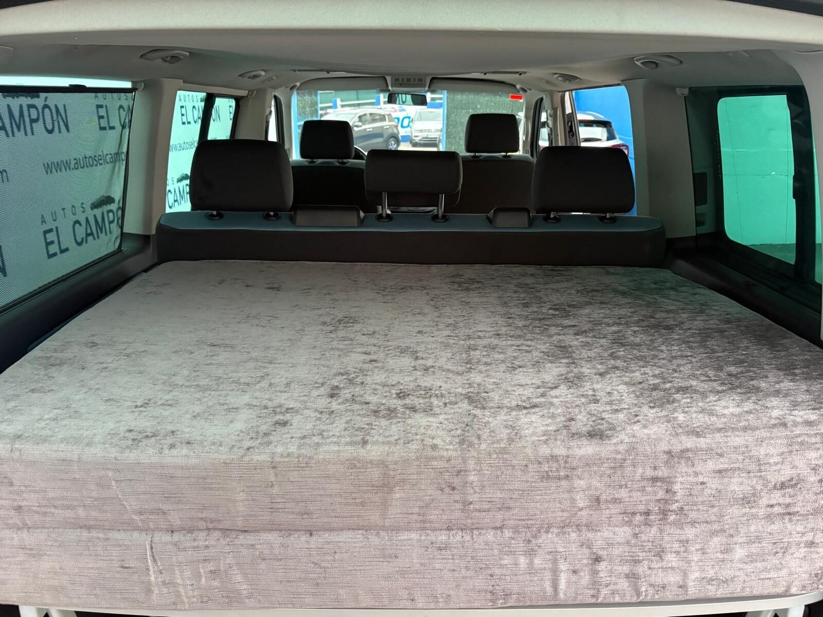 VOLKSWAGEN Multivan 2.5 TDI Atlantis 130